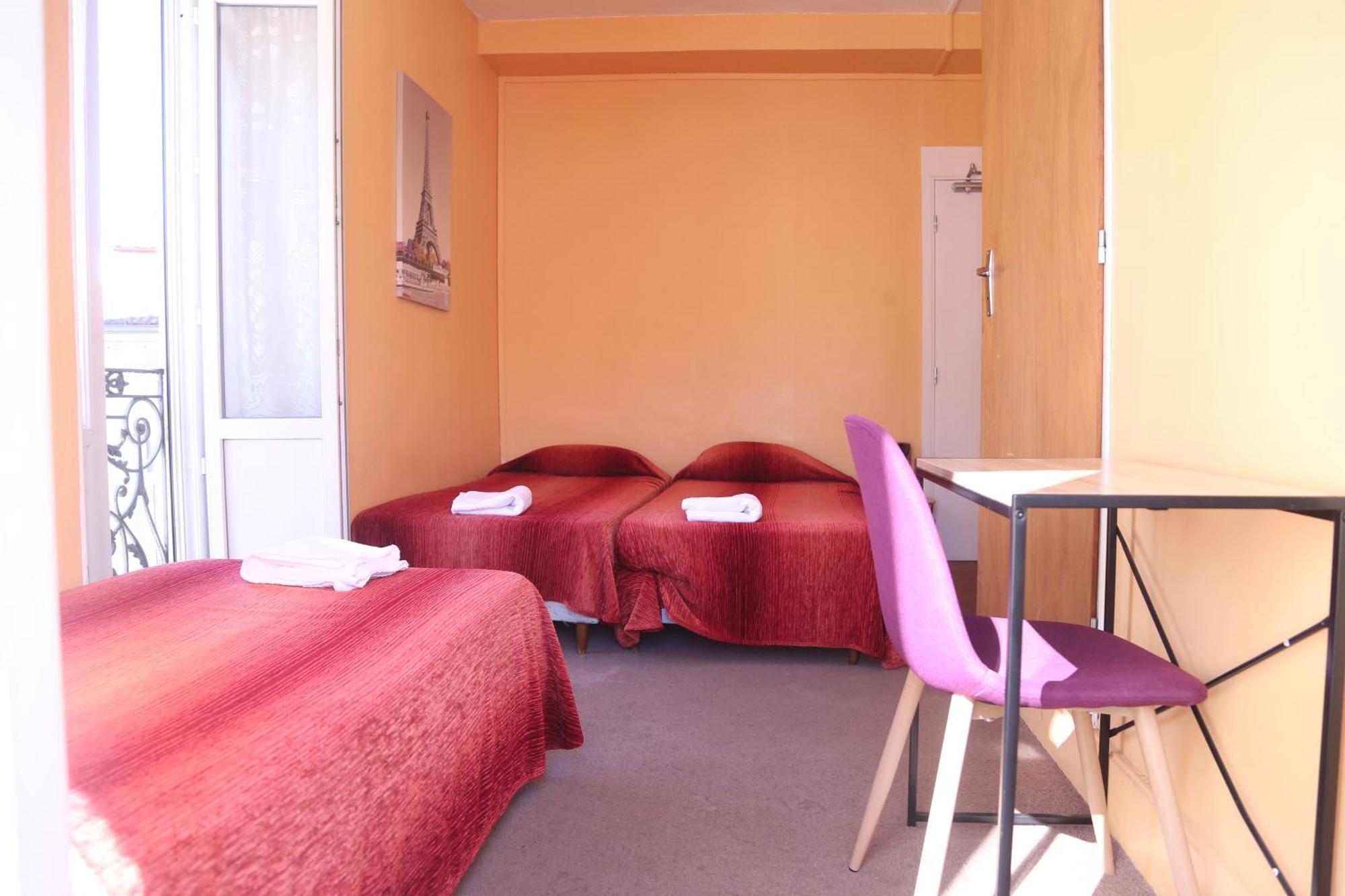 Hotel Restaurant Le Parisien ルルド エクステリア 写真