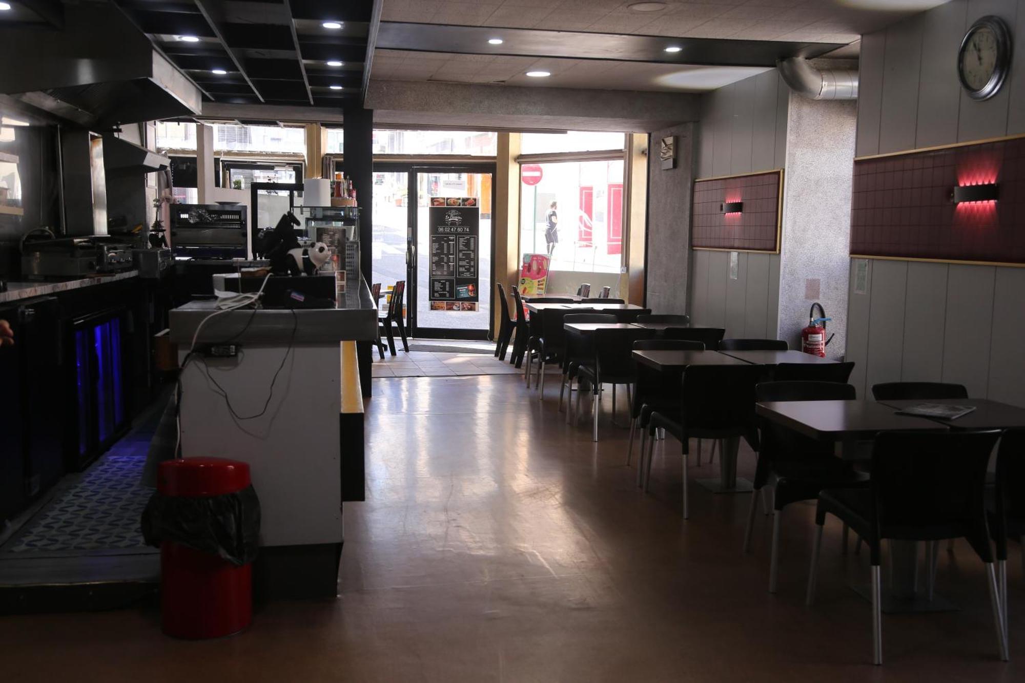 Hotel Restaurant Le Parisien ルルド エクステリア 写真