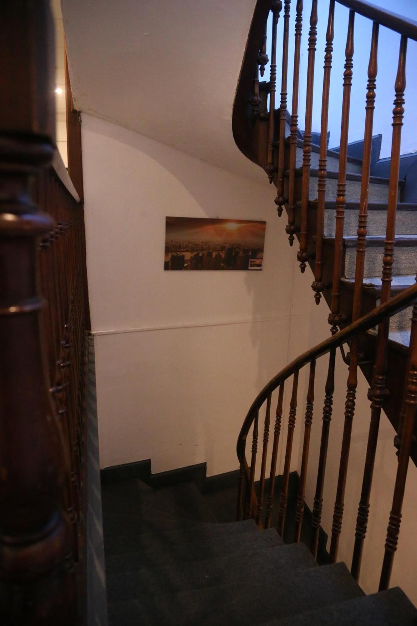 Hotel Restaurant Le Parisien ルルド エクステリア 写真